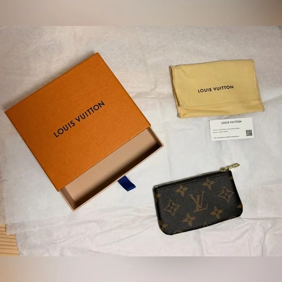 Louis Vuitton Monogram Key Pouch - Picture 1 of 16